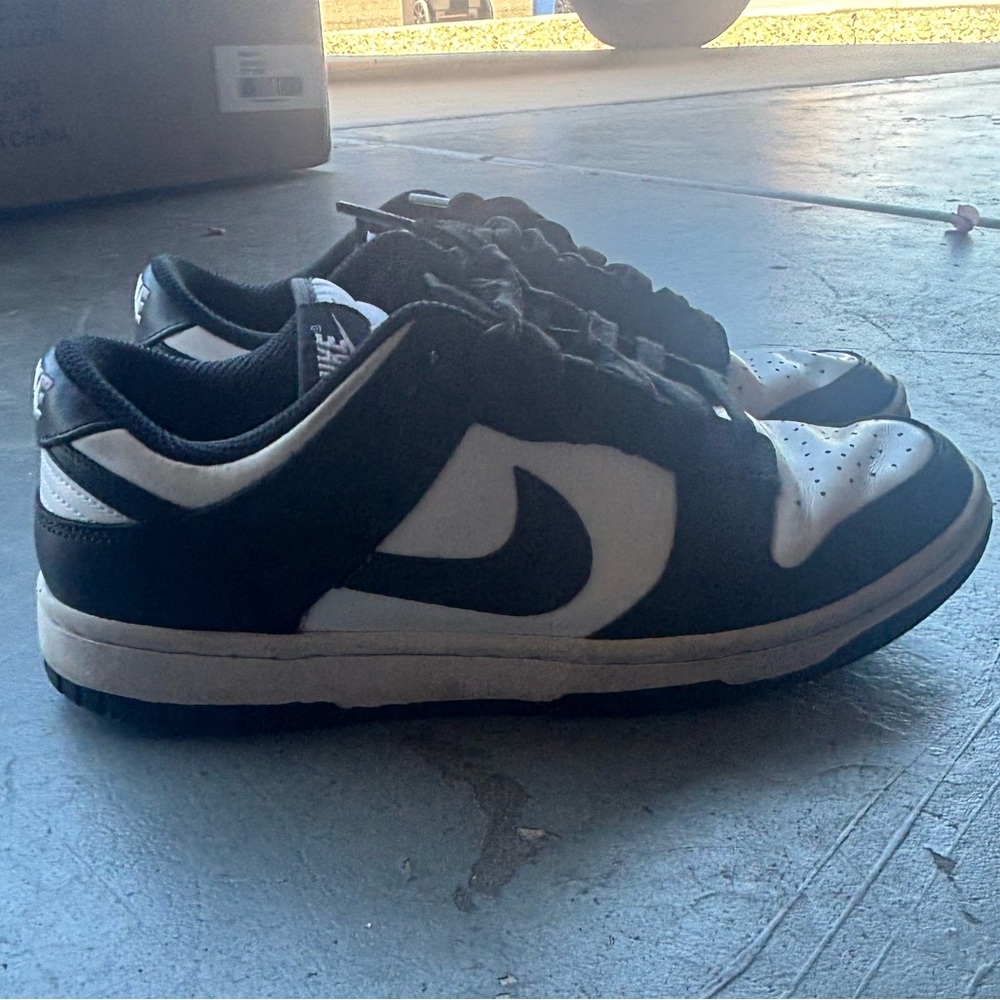 Nike Panda Dunks
